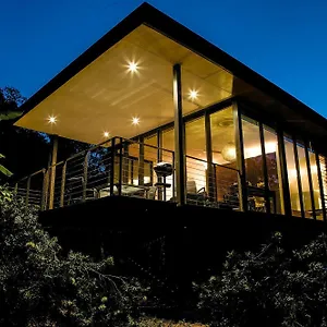 Holiday home Glass On Glasshouse, Glass House Mountains